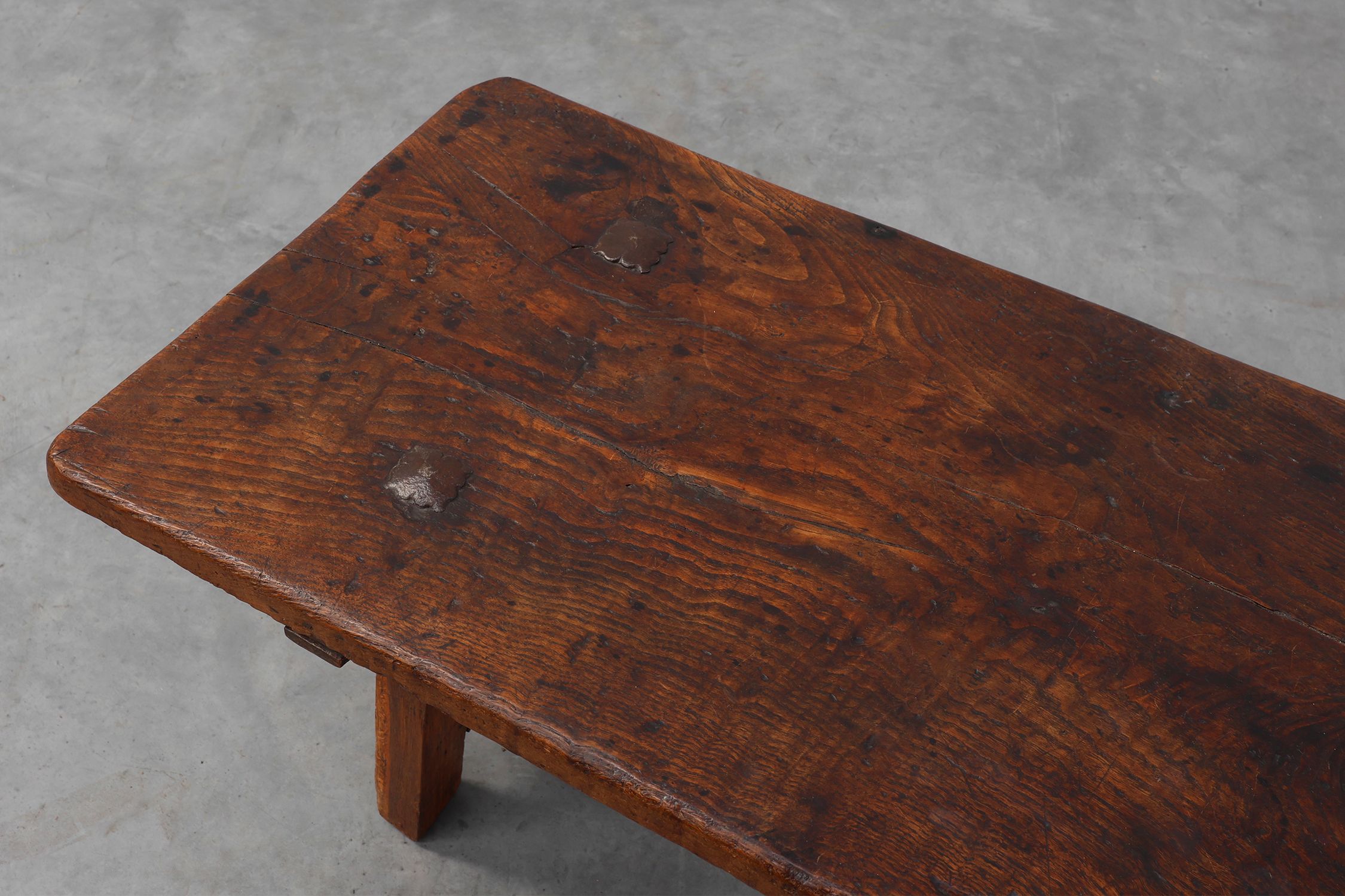 17th Century Spanish Brutalist coffee table in wood and wrought ironthumbnail